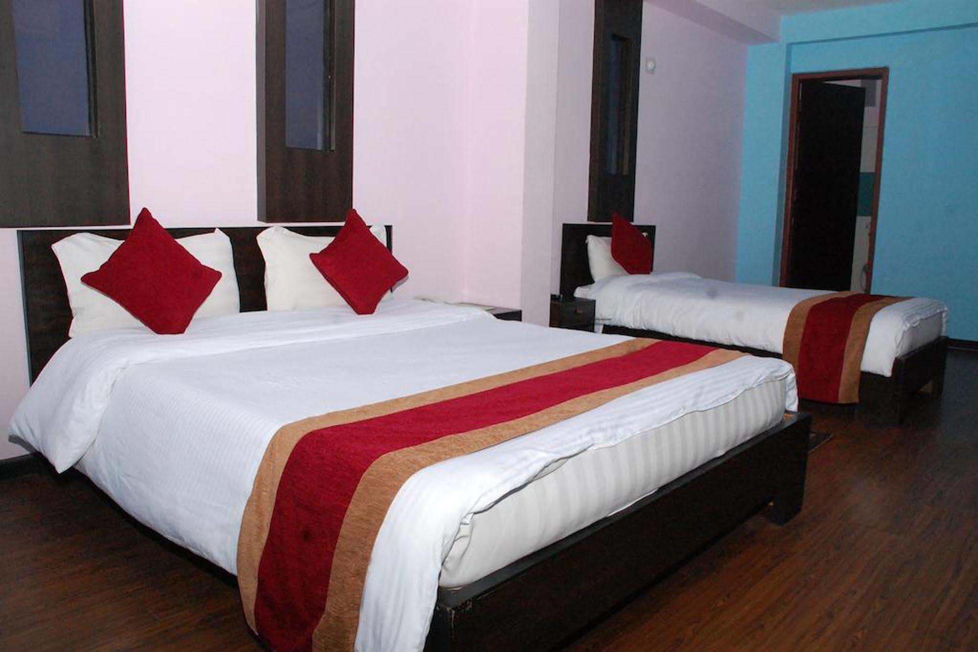 Hotel Family Home Katmandou Extérieur photo